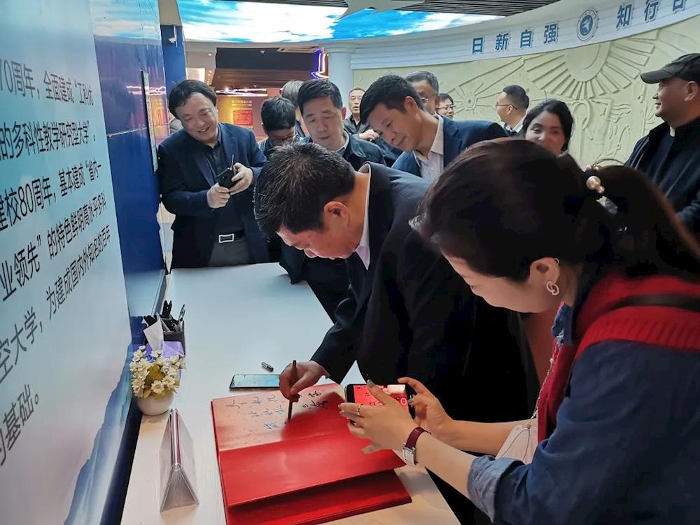 北航校史馆发展历程_北京航空航天大学校友会参观交流_北京航空航天大学校友