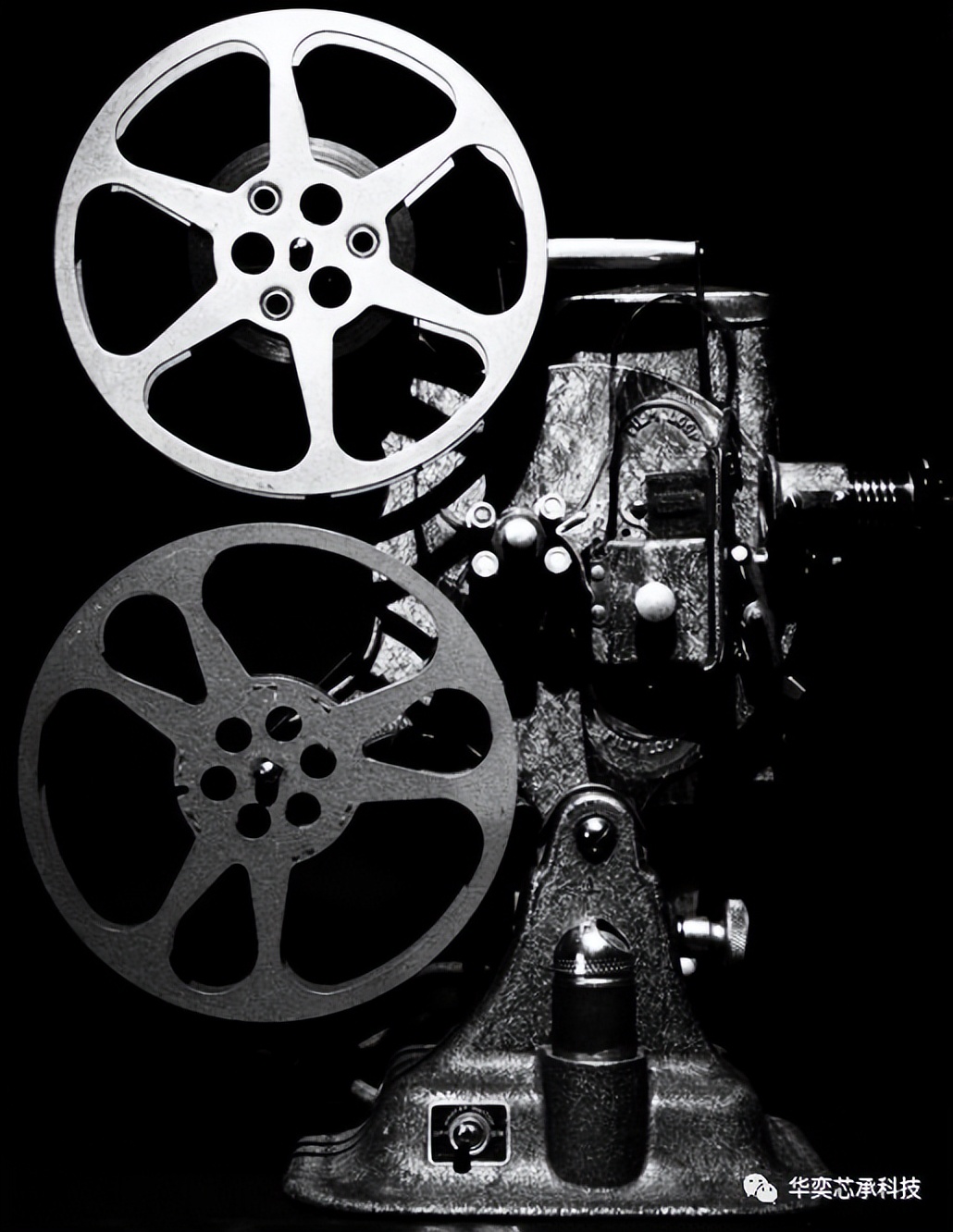 电影放映机发展历程_胶片电影放映机结构_讯道电影机