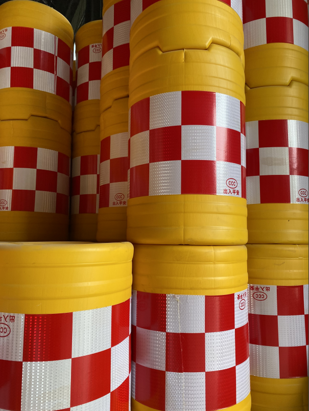 江苏塑料防撞桶_防撞桶设置_公路防撞桶安装