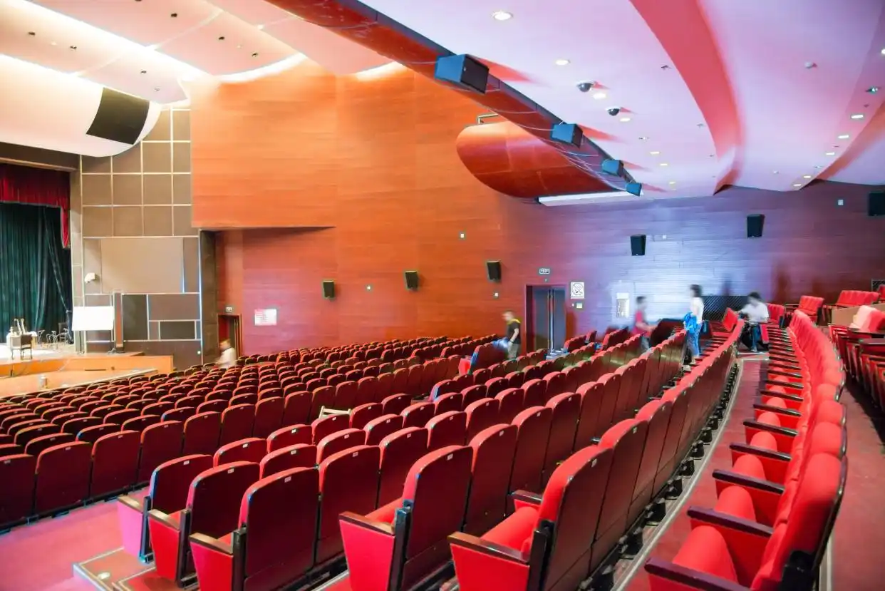 舞台灯控台排列_LED舞台灯具选型与应用_多功能报告厅舞台灯光设计