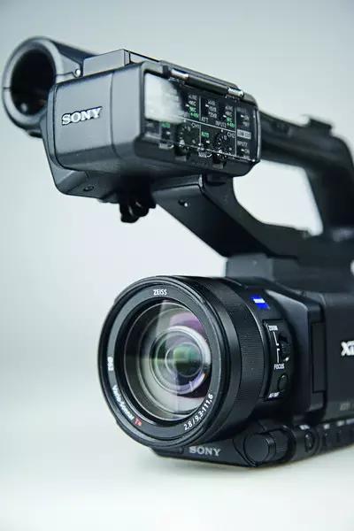 讯道摄像机_1英寸ExmorR CMOS传感器_索尼PXW-X70摄像机