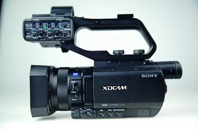 索尼PXW-X70摄像机_1英寸ExmorR CMOS传感器_讯道摄像机