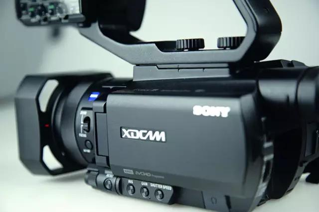 索尼PXW-X70摄像机_1英寸ExmorR CMOS传感器_讯道摄像机