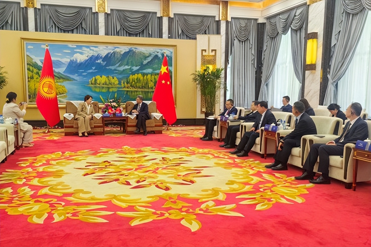 北京外国语大学国际合作_中国教育对外开放_北京外国语大学学生