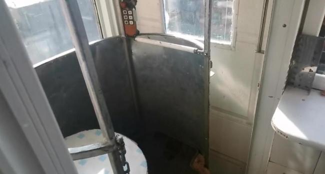 大路灯怎么安装_路灯安装大门右侧怎么装_路灯安装大门东好不好