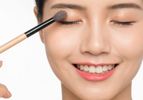 避孕贴怎么贴_双眼皮贴贴法教程_双眼皮贴修剪技巧