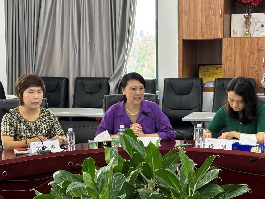 新闻传播学当老师本科专业必须和研究生专业一样吗_内蒙古师范大学新闻与传播学院来访深圳大学传播学院_深圳大学传播学院专硕培养模式