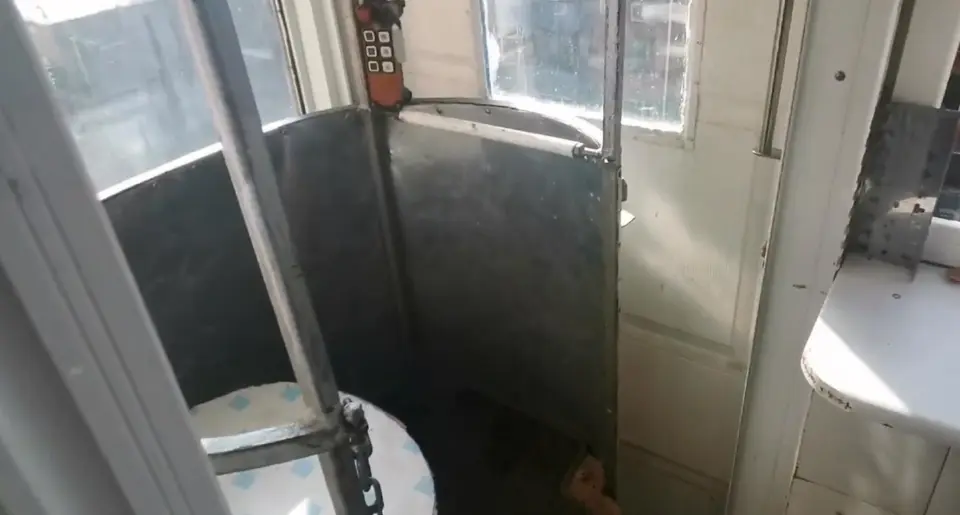 大路灯如何使用_路灯一般用的是多少伏的电_路灯一般用多少瓦