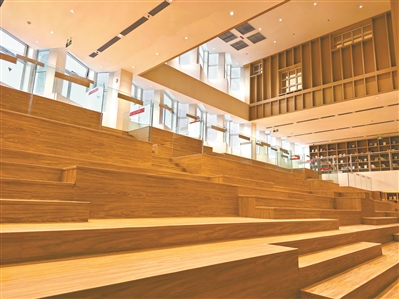 深港教育融合特色_香港中文大学深圳_香港中文大学（深圳）附属明德高级中学