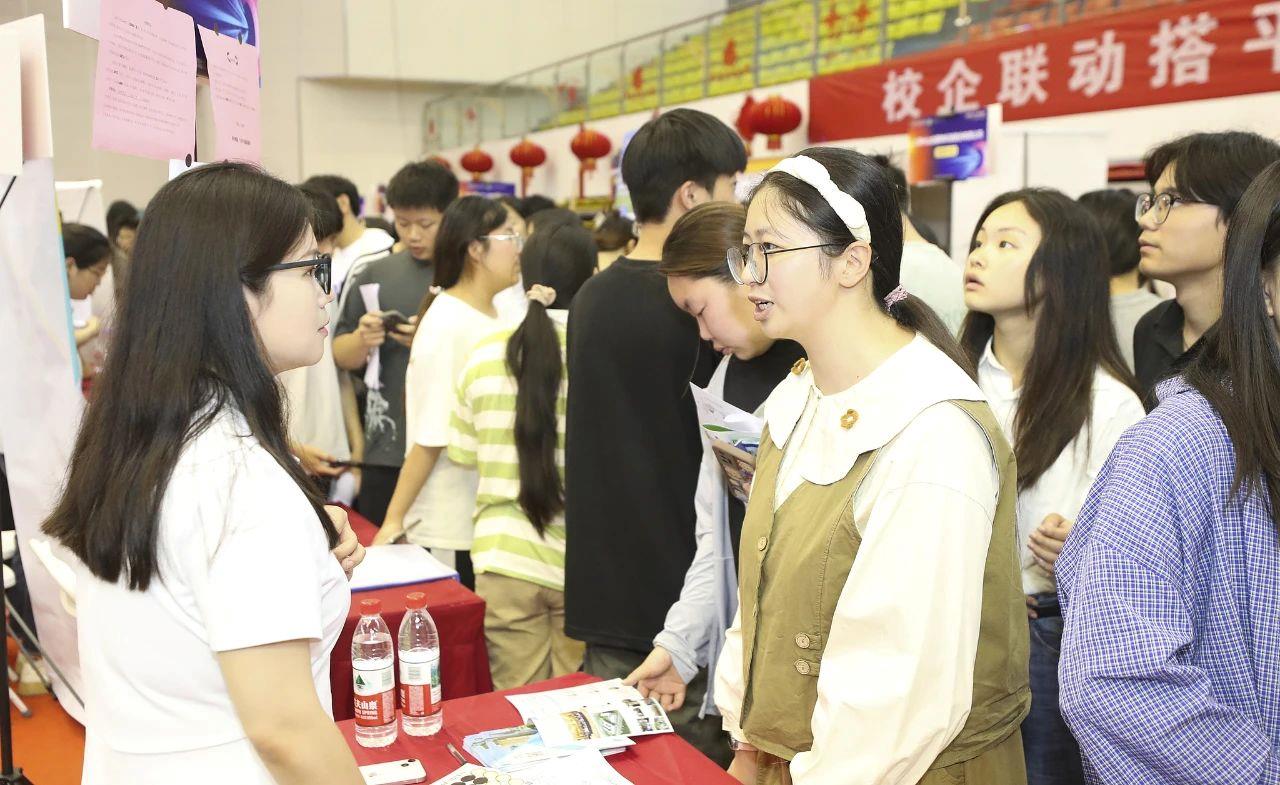 北京交通大学毕业后做什么工作_毕业于北京交通大学_北京交通大学毕业