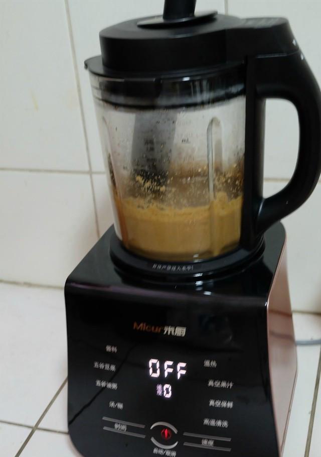 纯正芝麻酱制作方法_自制芝麻酱教程_芝麻酱 破壁机