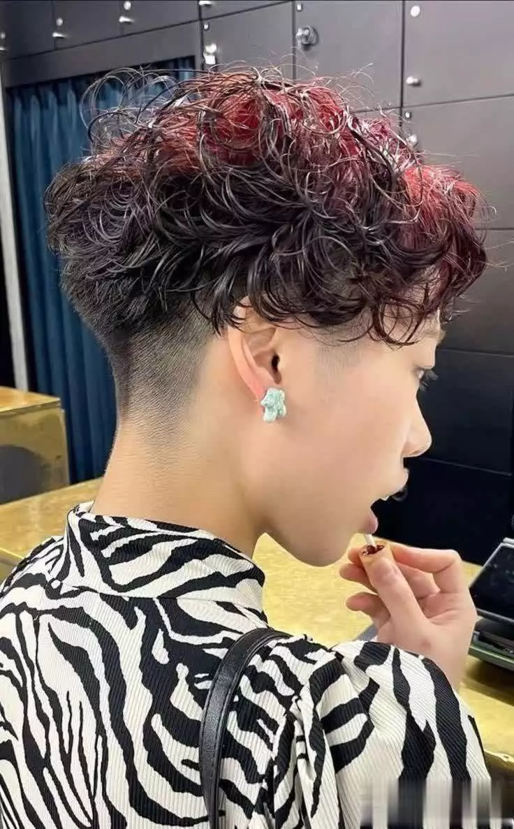 卷棒卷头发需要多少温度_卷发棒卷头发需要多长时间_卷发棒要卷多久
