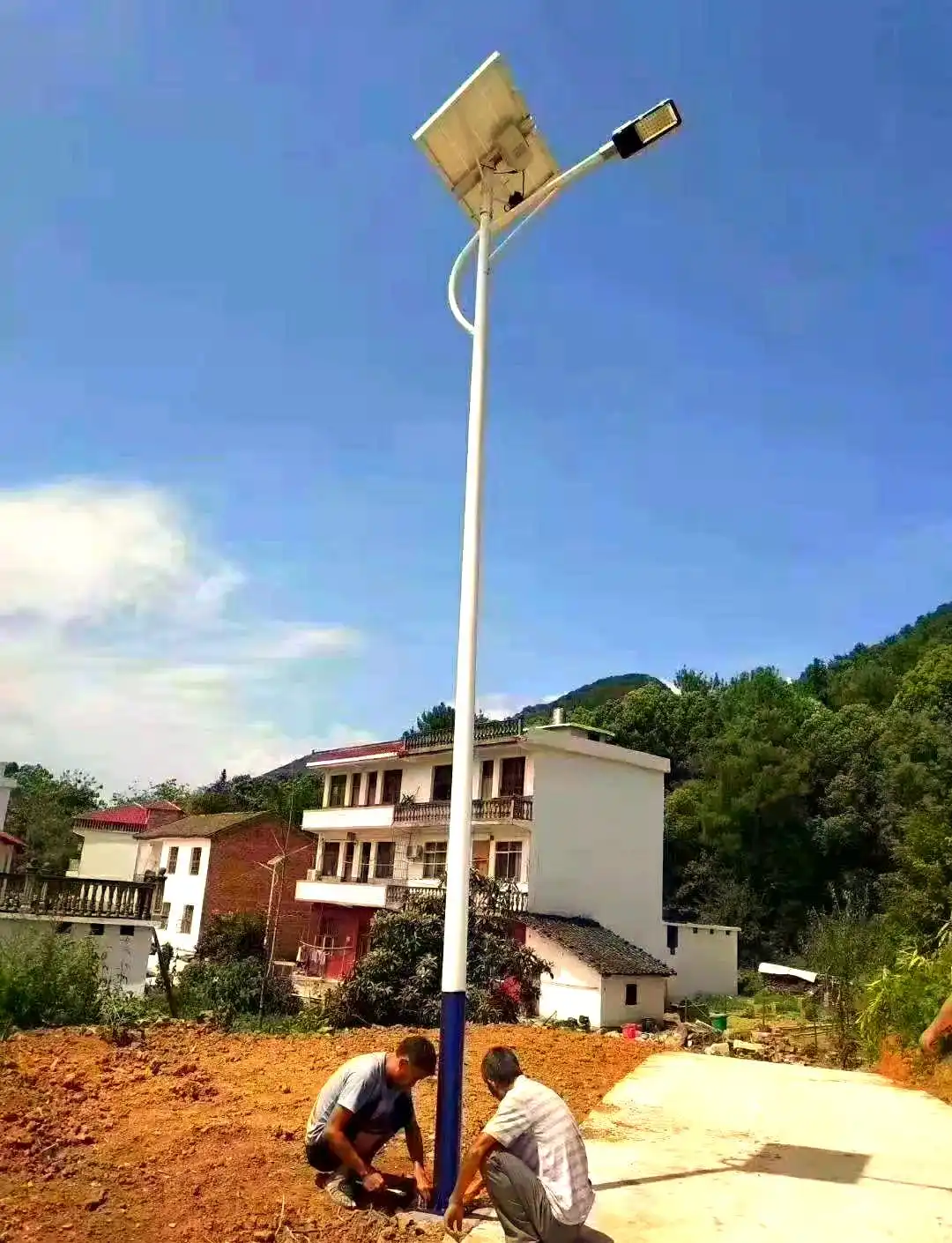 太阳能路灯基础施工_大路灯如何安装_路灯安装步骤