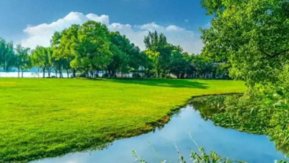 环境与民生福祉_<a href="https://huanjingfa.cn">环境法</a>可持续发展_绿色发展与经济双赢