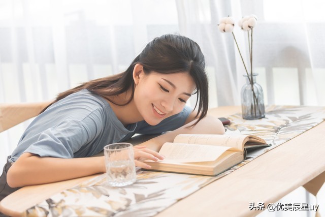 新闻传播学专业书籍_新闻传播专业的书_新闻传播学类书籍