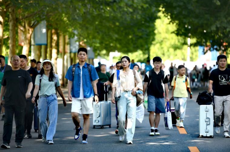 北京航空航天大学学生_京杭两地三校区迎新_北京航空航天大学迎新活动