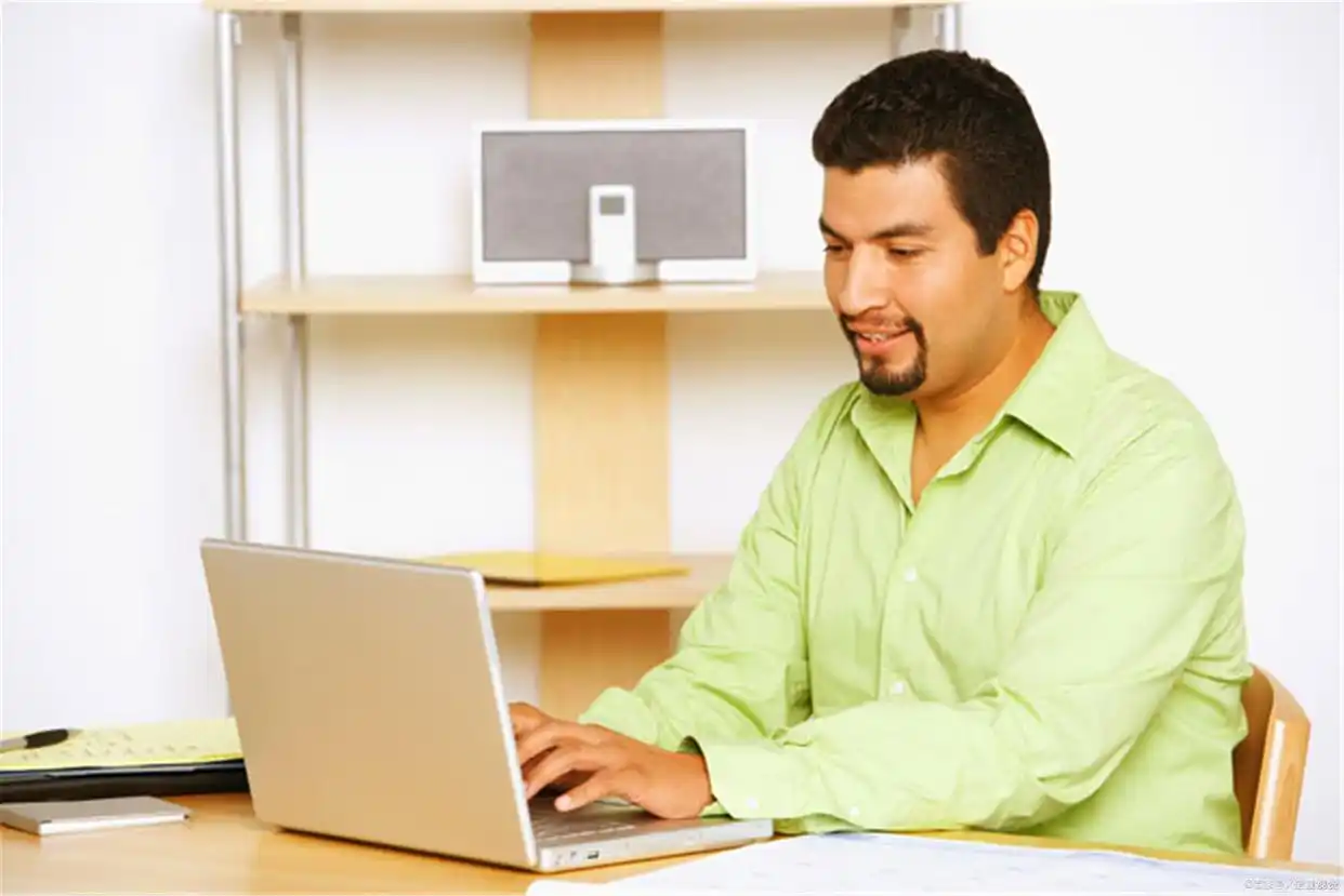 30岁男人创业还是打工_32岁创业失败 怎么办_中年危机应对策略