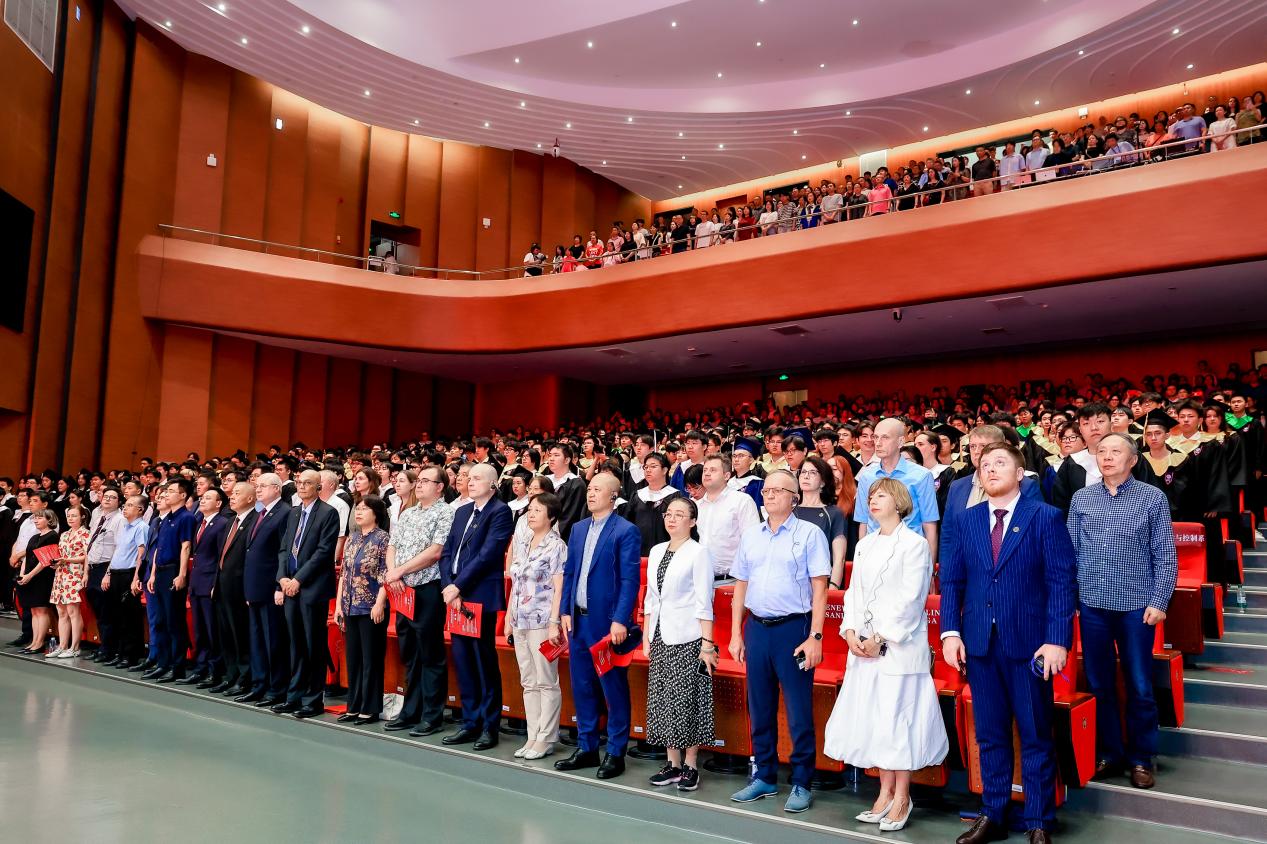 深圳北理莫斯科大学2025年毕业典礼_人工智能研究院首席科学家发言_深圳北理莫斯科大学