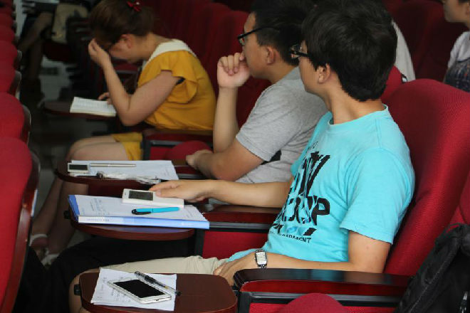 洪浚浩讲座重庆大学_传播学新趋势 洪俊浩_传播学理论瓶颈