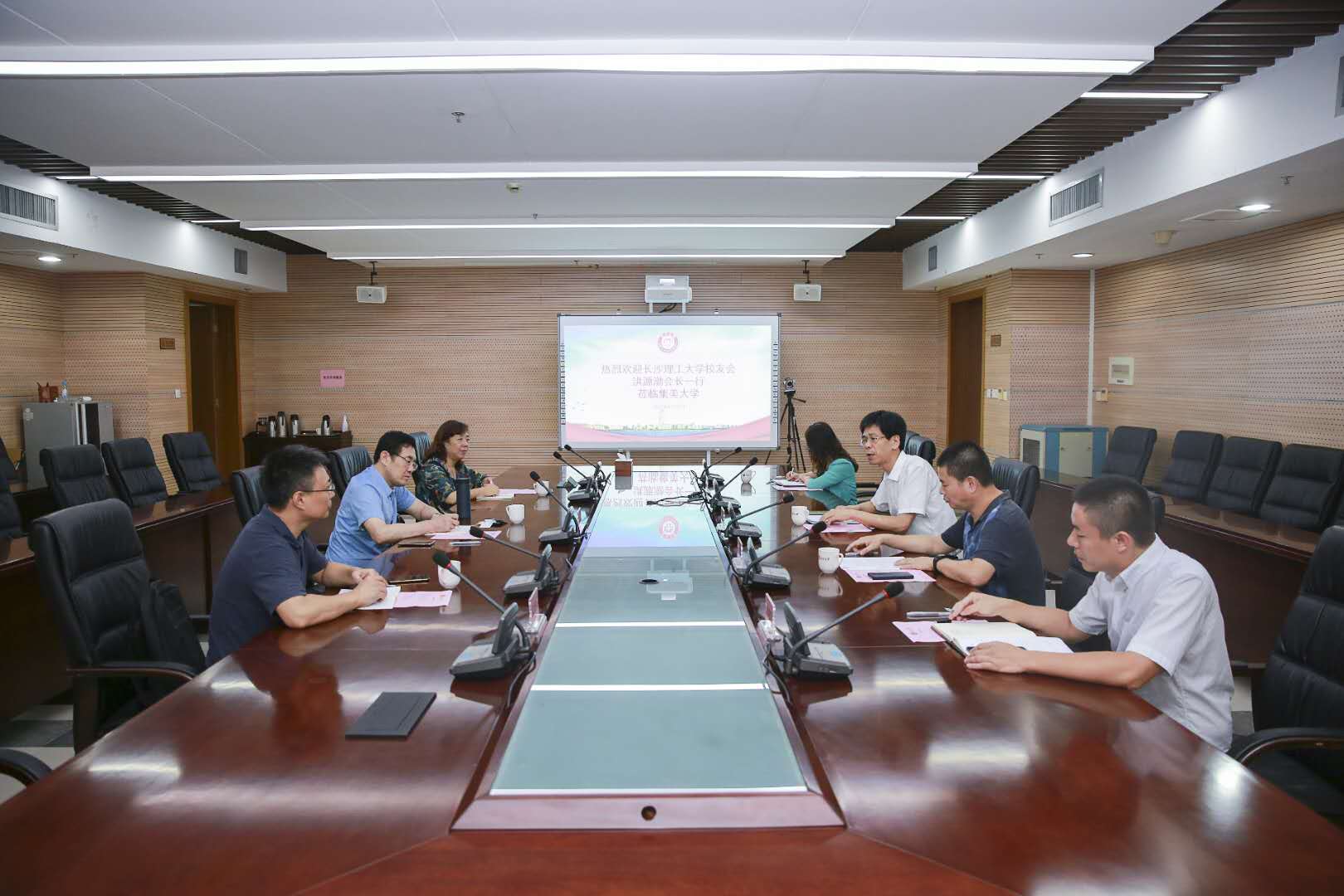 集美大学校友会交流合作_厦门大学校友会考察学习_厦门大学校友