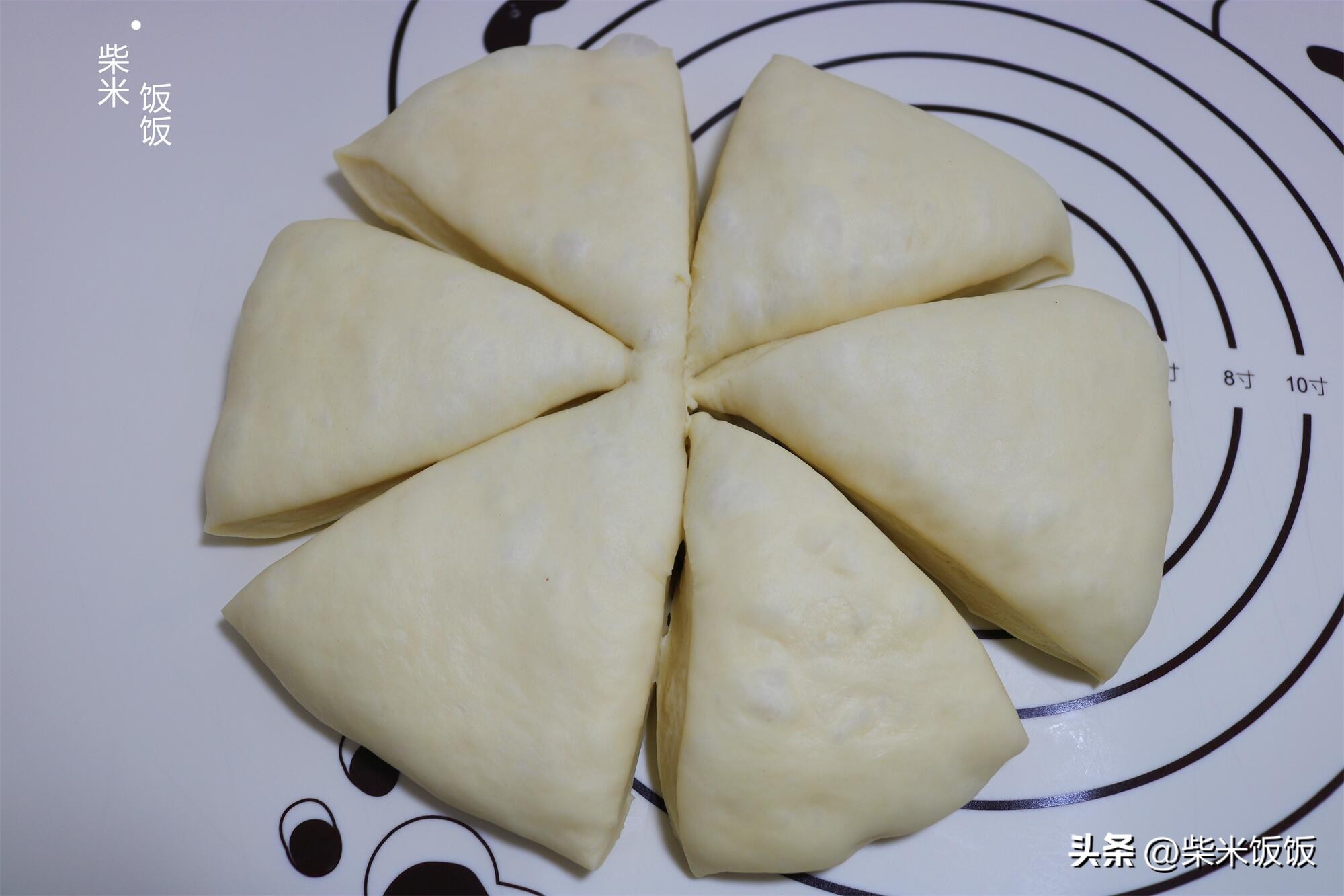 早餐面包食谱_早餐机烤哪种面包_自制汉堡小面包做法