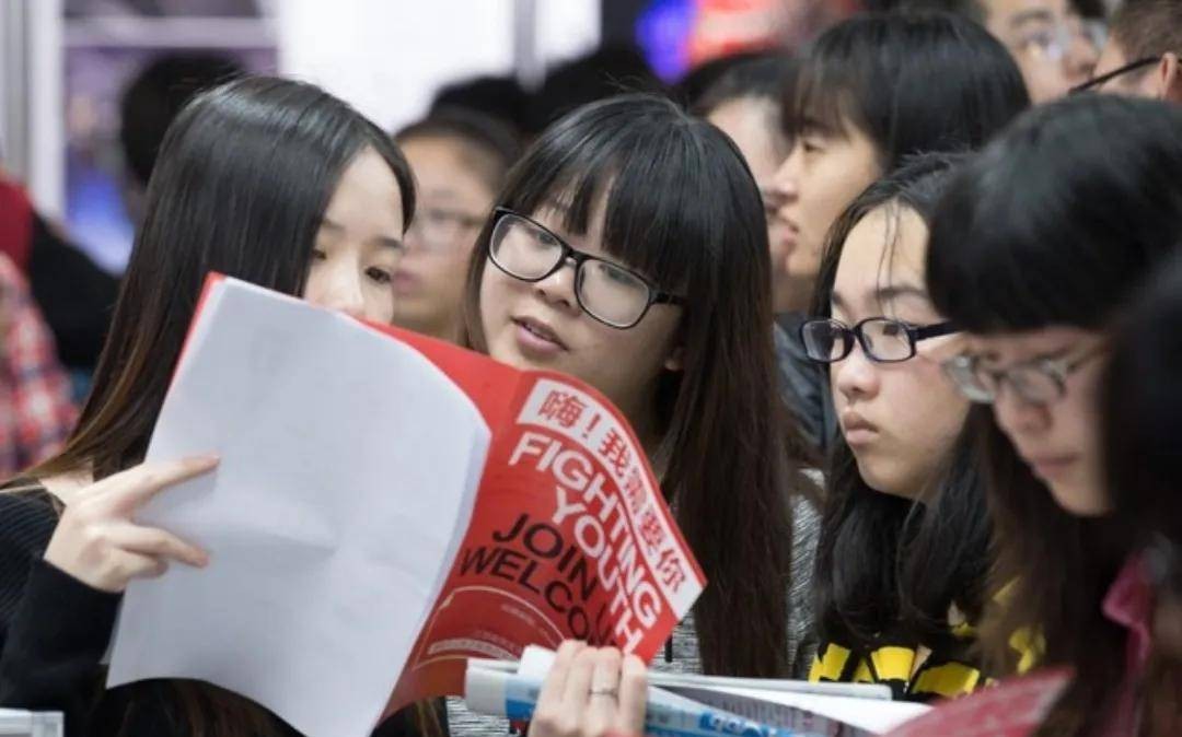 北京师范大学师资队伍构成_北京师范大学毕业_华东师范大学教学理念与风格