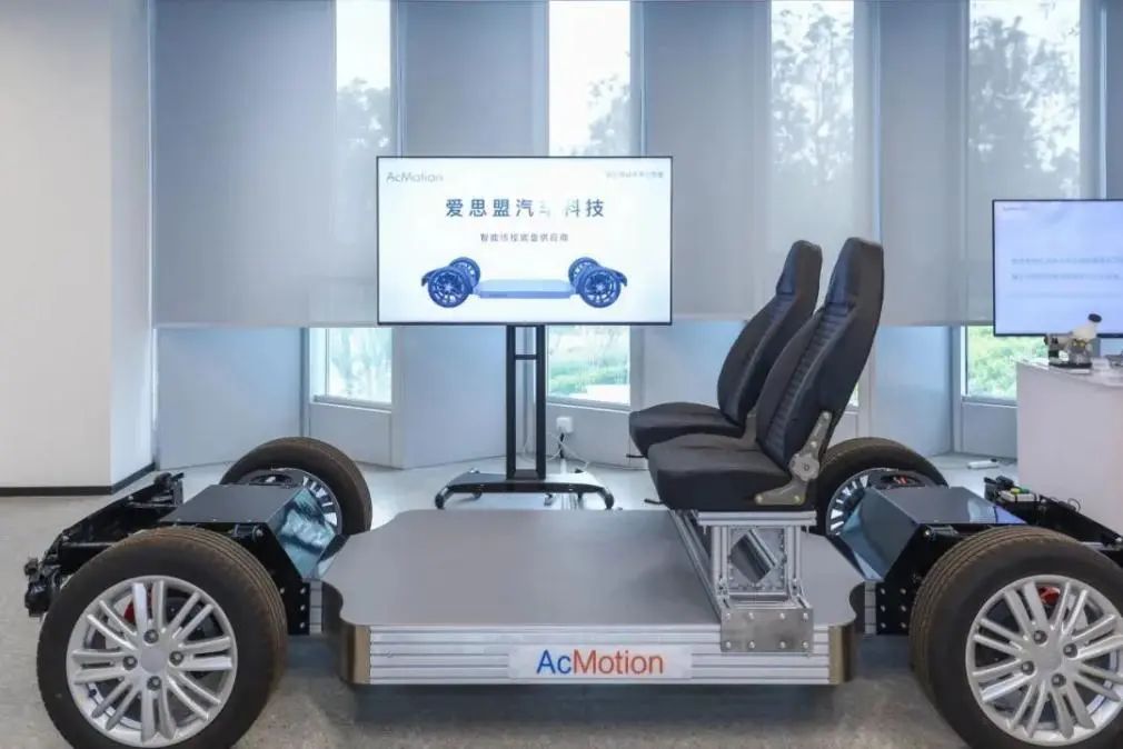 大学生众筹创业失败_重庆大学00后创业公司估值_明月湖科创基地硬科技孵化