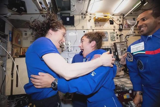 女航天员太空避孕药_太空探索女性生理周期_避孕贴跟避孕药