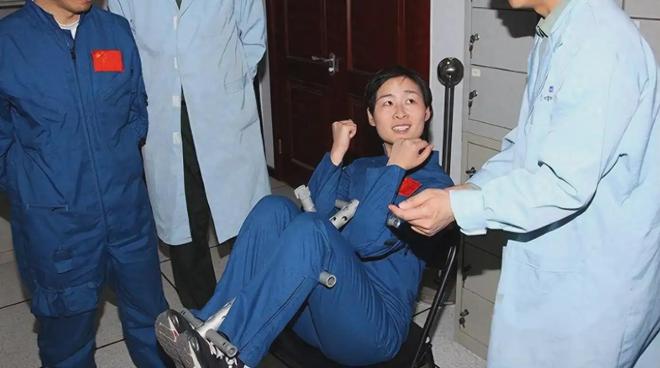 避孕贴跟避孕药_女航天员太空避孕药_太空探索女性生理周期