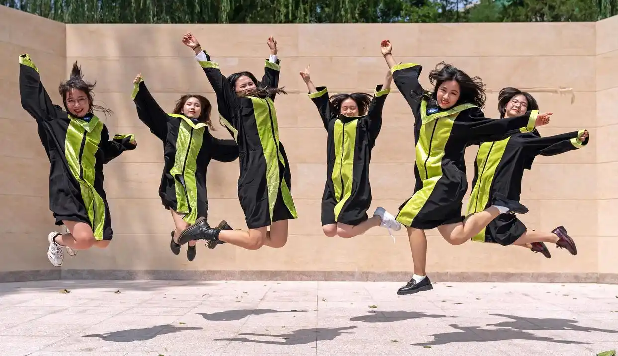 北京外国语大学2021届毕业典礼_北京外国语大学毕业_北京外国语大学学位授予仪式