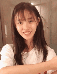 空气刘海没有卷发棒_明星刘海样式_空气刘海打理技巧