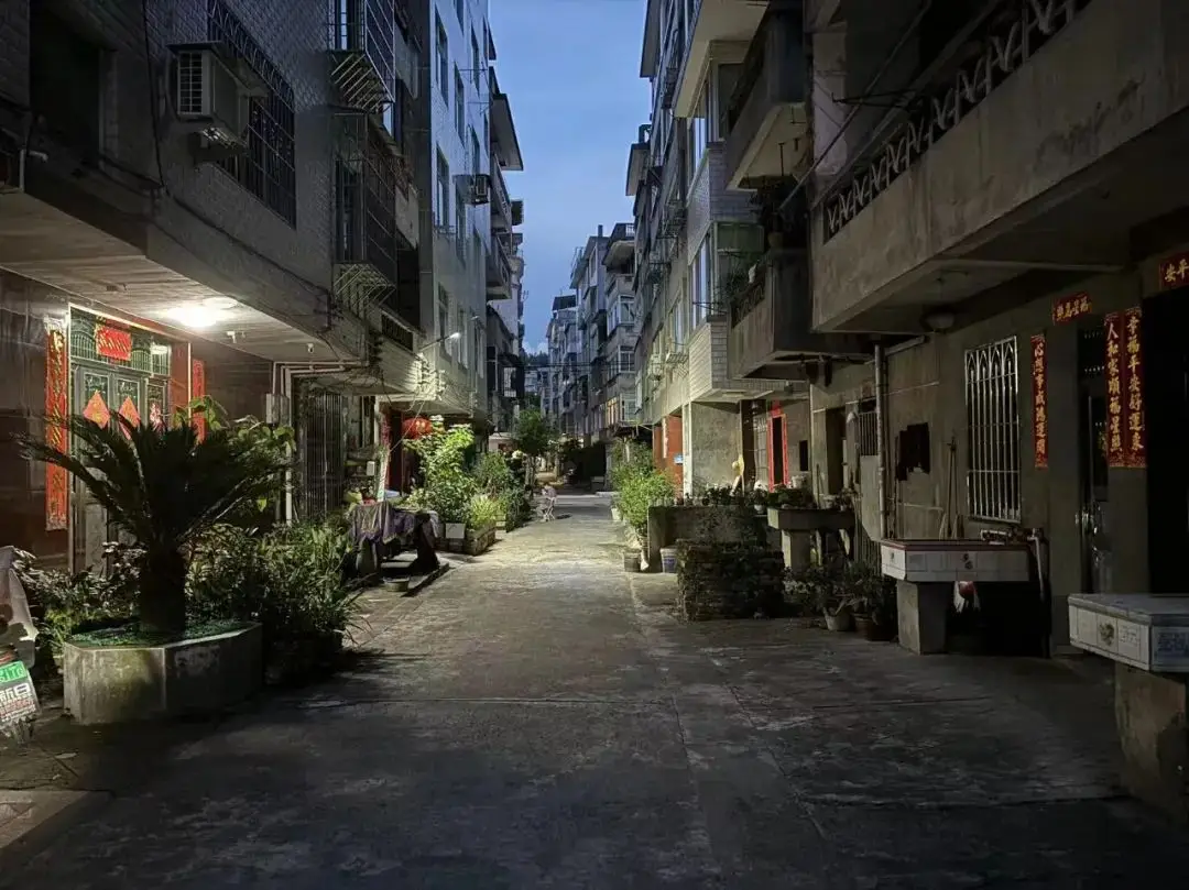 居民参与路灯安装_大路灯如何安装_社区路灯安装方案