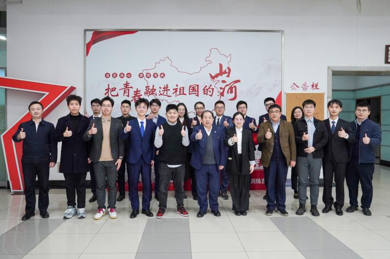 上海交通大学学生代表座谈会_学生联合会工作汇报_上海交通大学学生