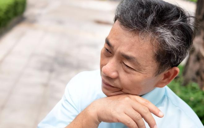 睡觉出虚汗怎么回事_出汗多原因分析_出汗多是否肾虚