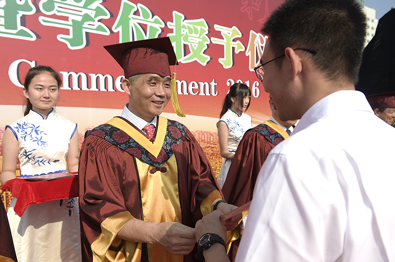 北京交通大学2016届毕业典礼_北京交通大学120周年校庆_北京交通大学毕业