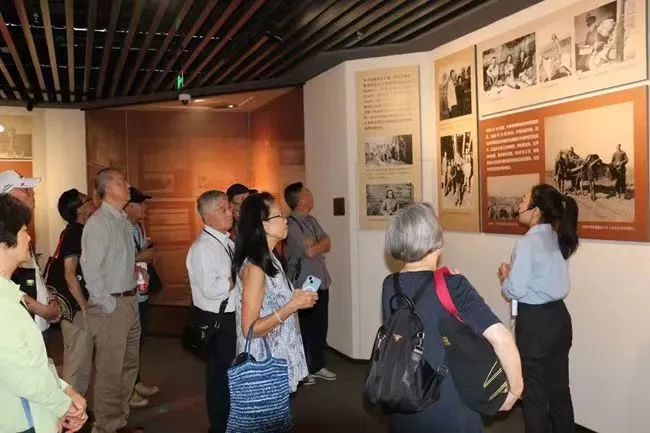 北京外国语大学校友_北京外国语大学1973级校友返校活动_英语学院50周年庆典