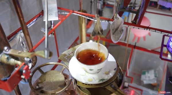 全自动早餐机设计_早餐机原理_彼得·布朗尼早餐机