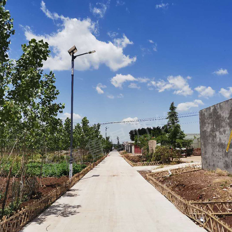 太阳能路灯安装注意事项_大路灯如何安装_LED太阳能路灯安装步骤