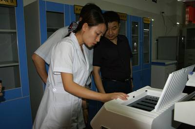 跨专业考研新闻传播学_考研女同学跨考专业推荐_翻译学硕士就业前景