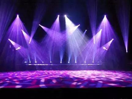 舞台灯光控制系统结构模块_舞台灯控台排列_剧场照明设计原则