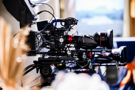 EOS C400 EOS C80电影摄影机直播应用_讯道电影机_上海国际电影节佳直播PRO电影机讯道化直播解决方案