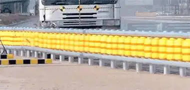 创新防撞桶设计_防撞桶规范_旋转防撞桶技术