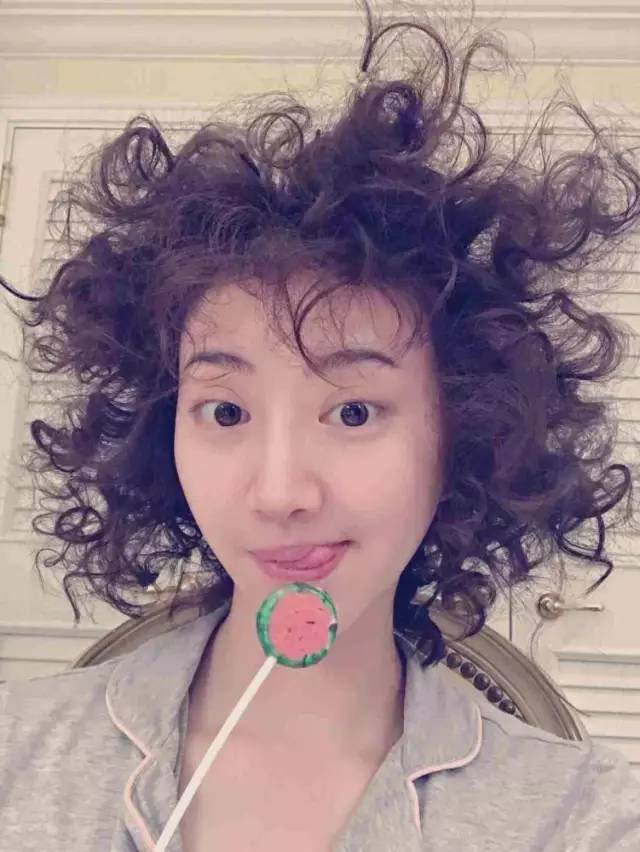 32mm卷发棒视频_卷发棒尺寸选择_理发店烫发骗局