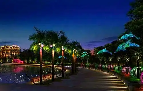 太阳能路灯安装步骤_大路灯怎么安装_太阳能路灯地脚笼施工细节