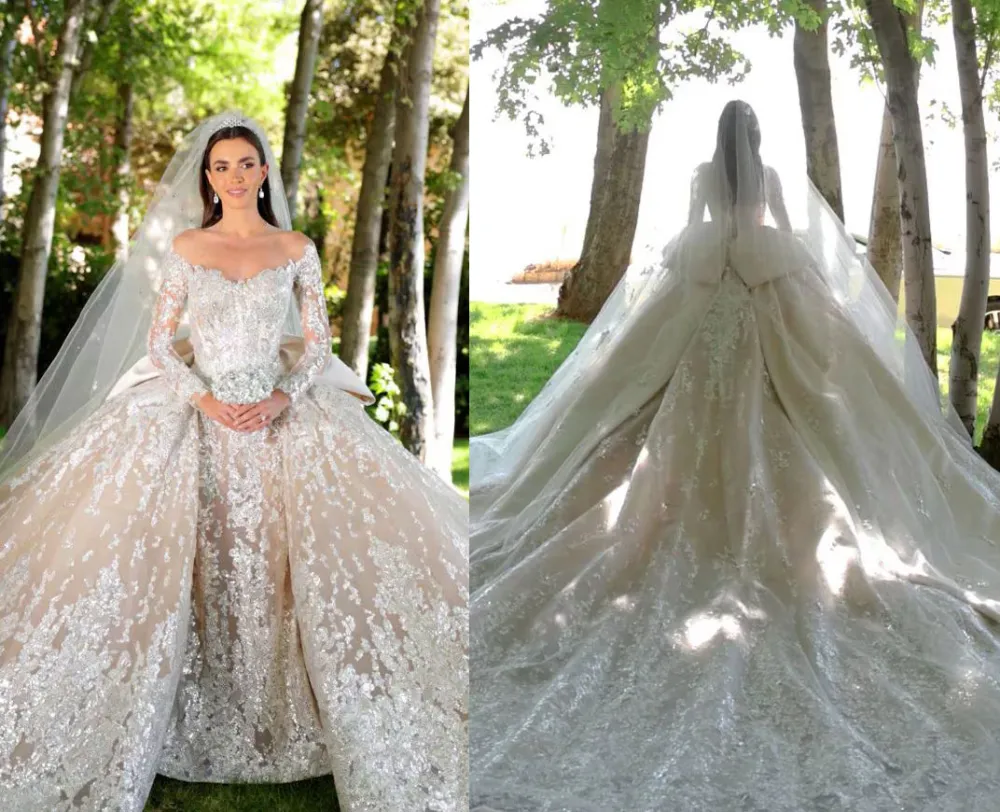轻婚纱_婚纱轻纱照片_婚纱轻纱好还是重纱好