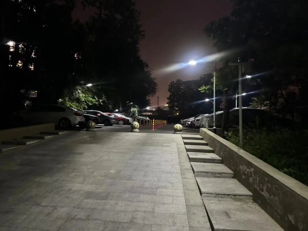 路灯安装大门视频教程图片_大路灯怎么安装_路灯安装大门右侧怎么装