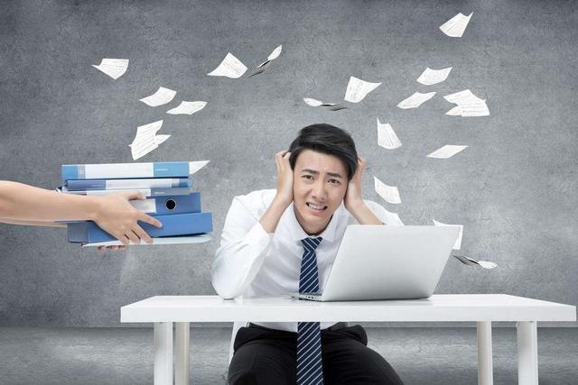  老员工辞职创业失败再求职 _创业失败工作_