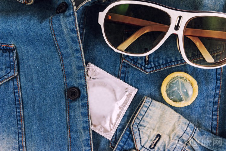 避孕贴可以贴同一个地方吗_避孕药使用与副作用_避孕方法历史