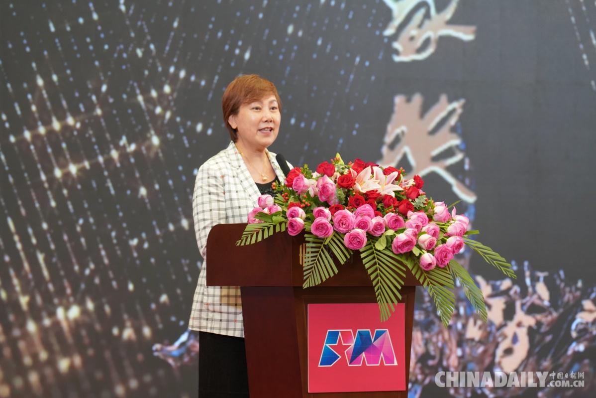 北京电影学院毕业_北京电影学院现代创意媒体学院毕业典礼_青岛西海岸新区毕业典礼