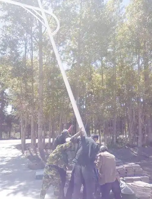 5-6米高太阳能路灯安装_太阳能路灯灯杆安装步骤_大路灯怎么安装